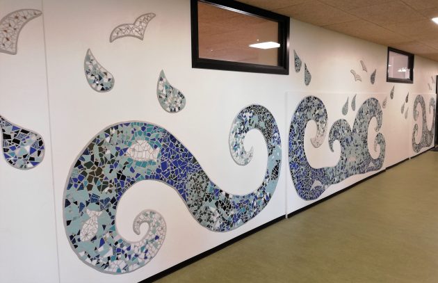 Mosaic mural assignment, Nørre Snede School 2018. Artist: CreativeSpaces-fm.com, Denmark.